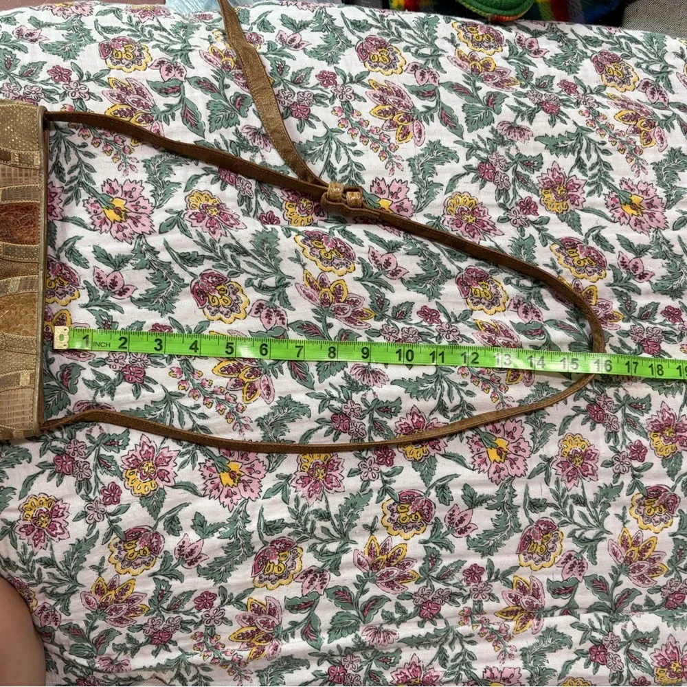 Sharif Brown Leather Crossbody Bag - Picture 10 of 10